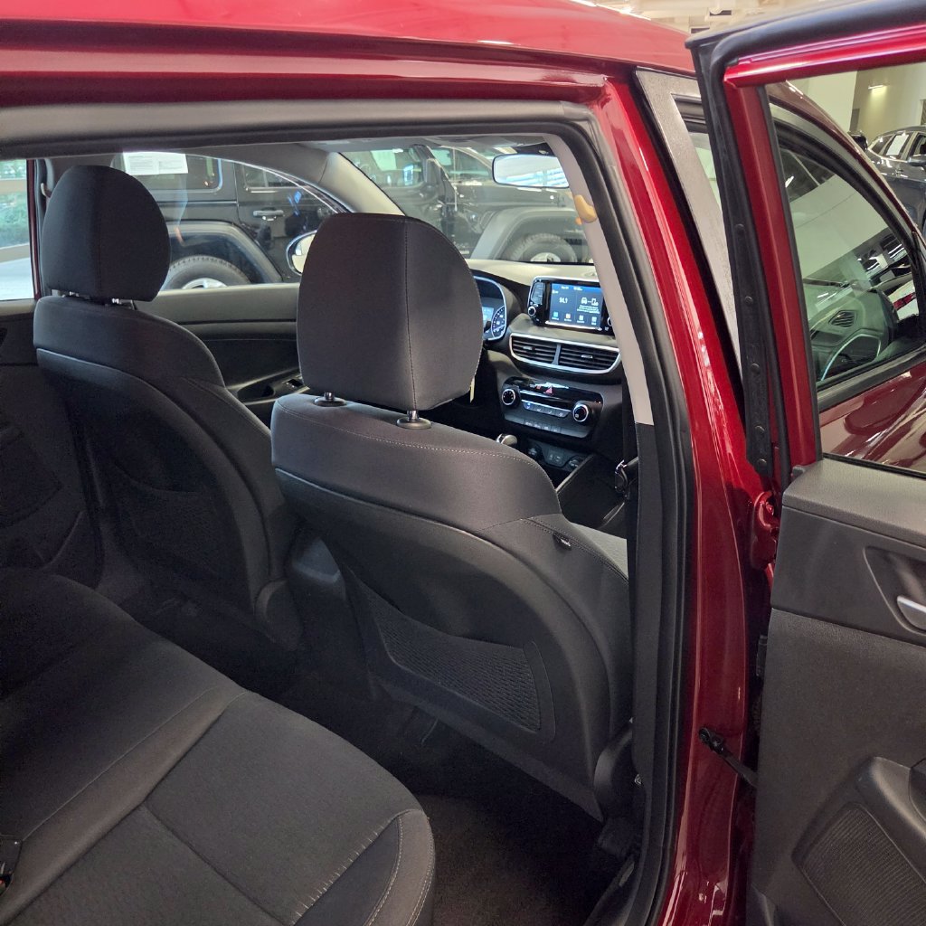 Photo 22 of this Hyundai Tucson
