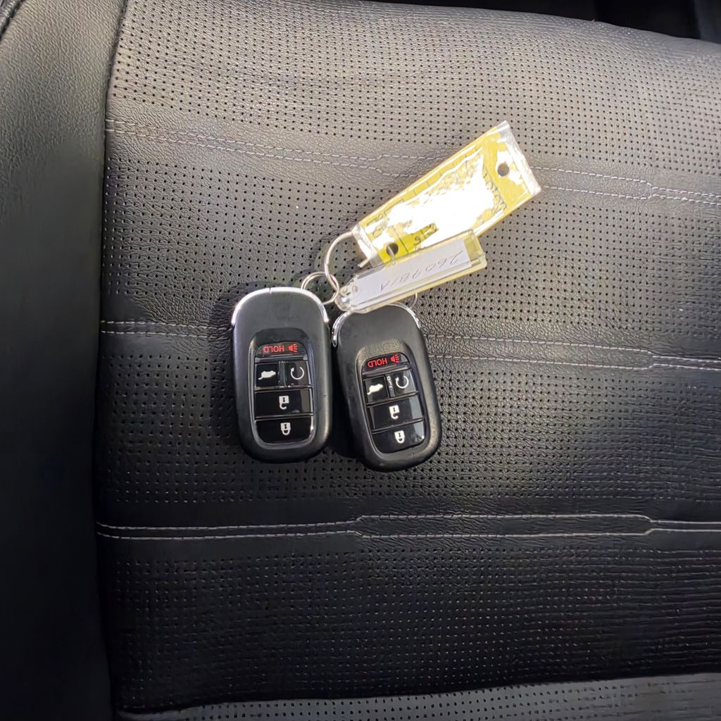 Photo 13 of this Honda CR-V