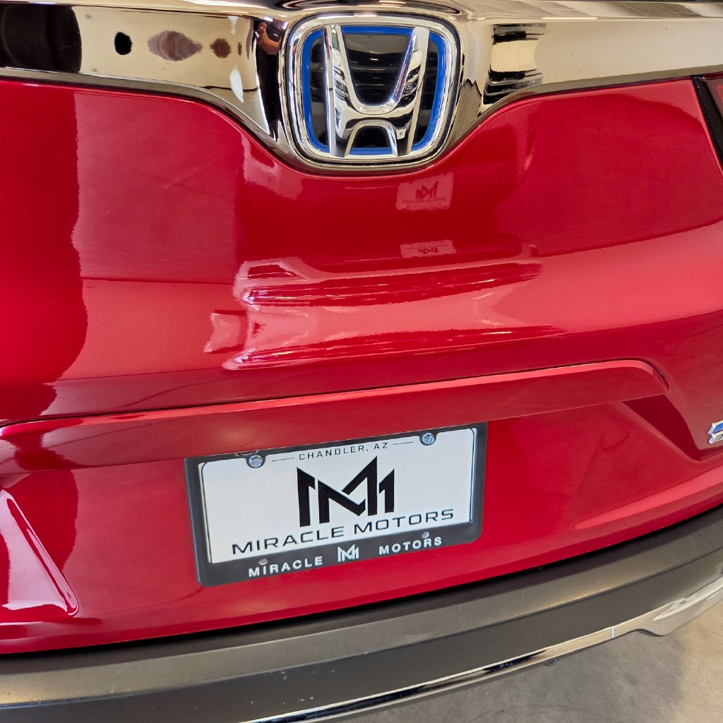 Photo 10 of this Honda CR-V Hybrid