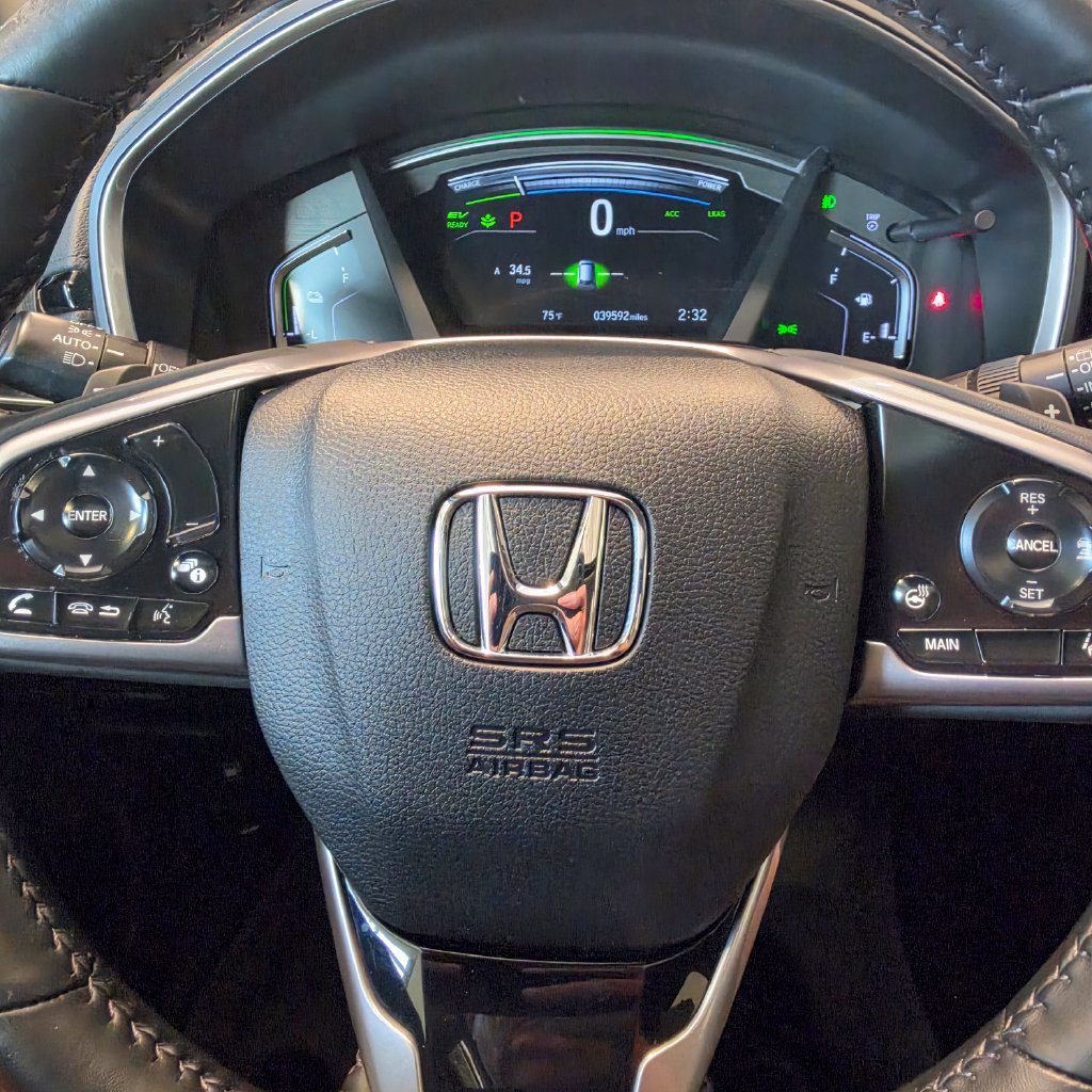 Photo 12 of this Honda CR-V Hybrid