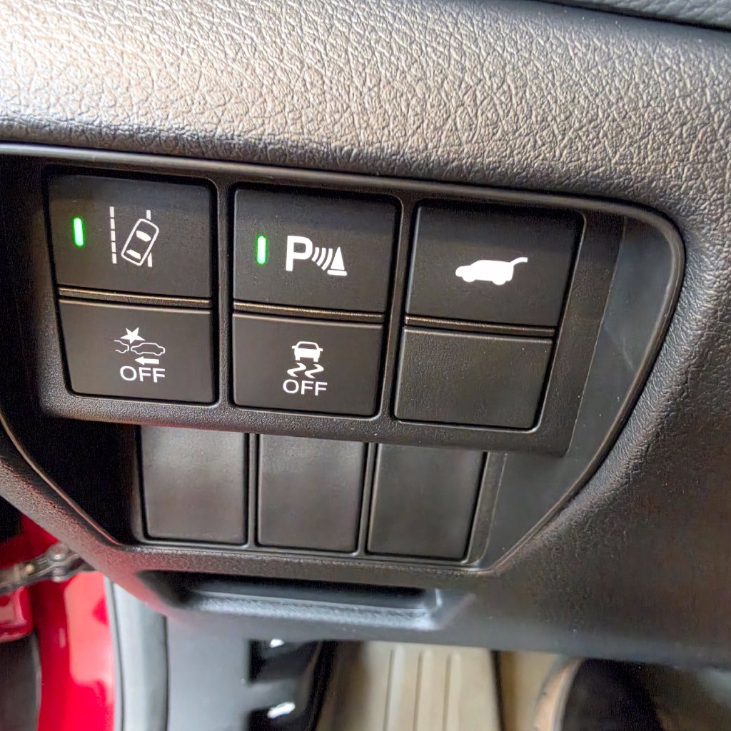 Photo 16 of this Honda CR-V Hybrid
