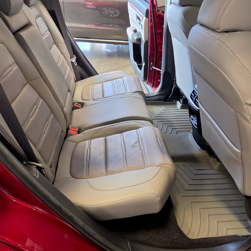 Photo 22 of this Honda CR-V Hybrid