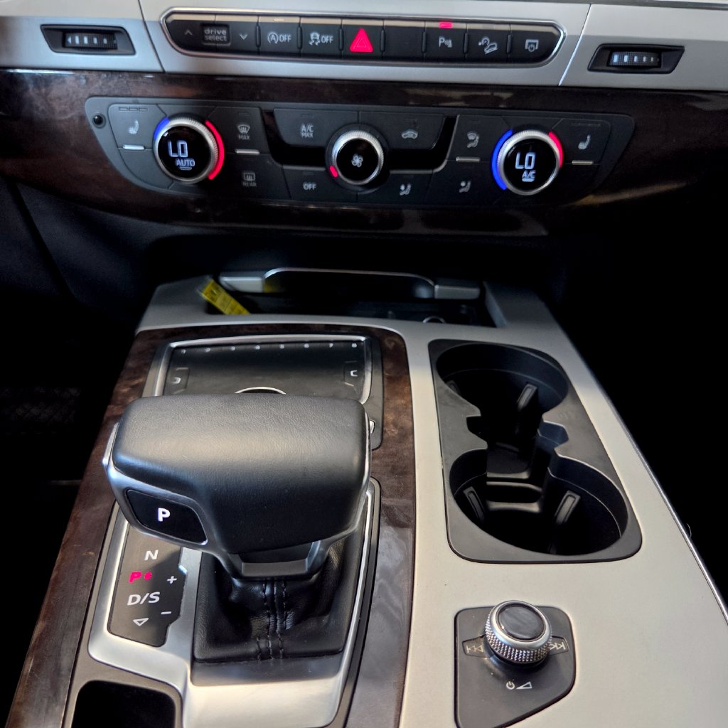 Photo 17 of this Audi Q7