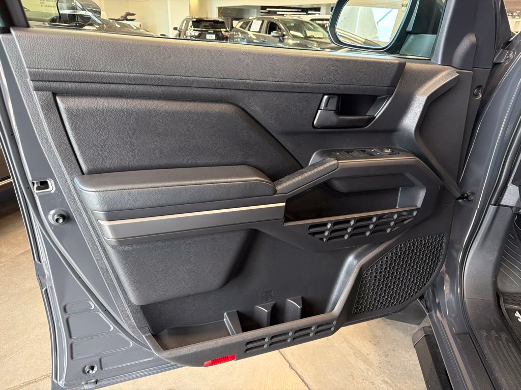 Photo 15 of this Toyota Tacoma 4WD
