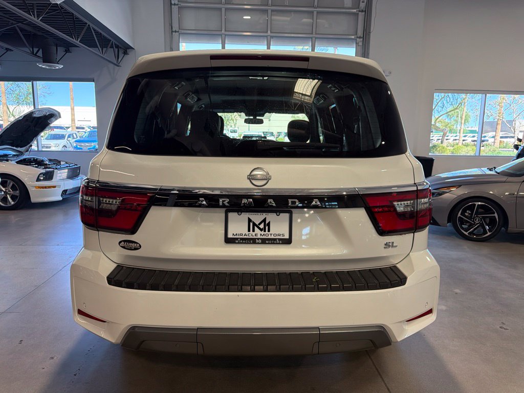 Photo 6 of this Nissan Armada