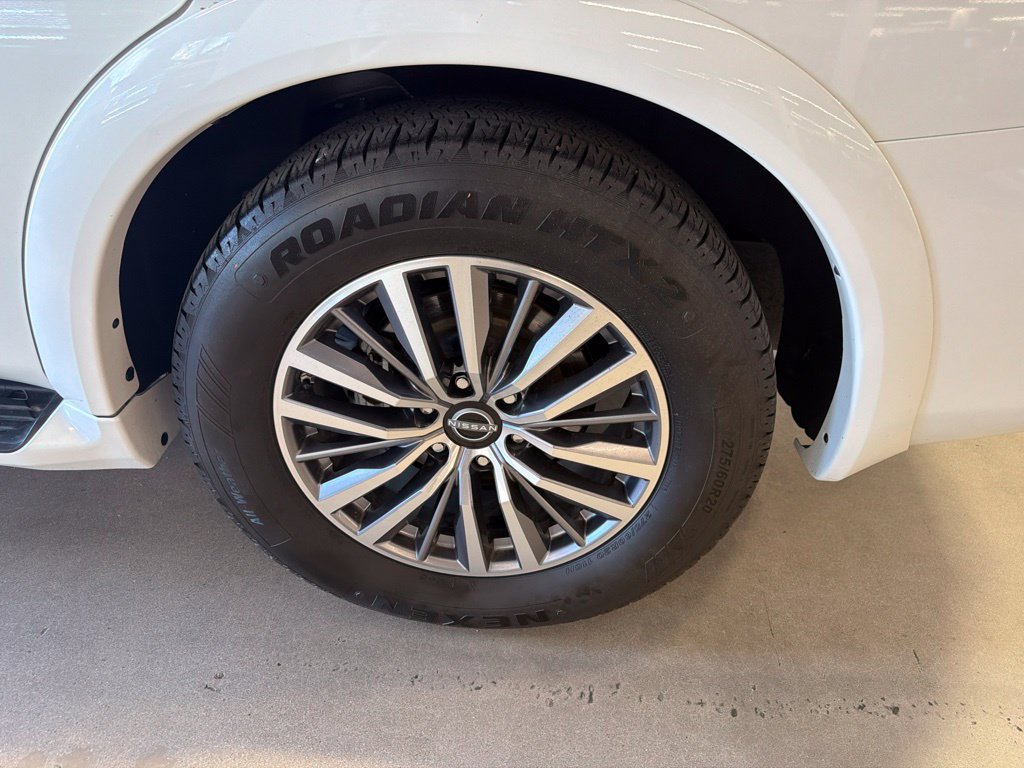 Photo 10 of this Nissan Armada