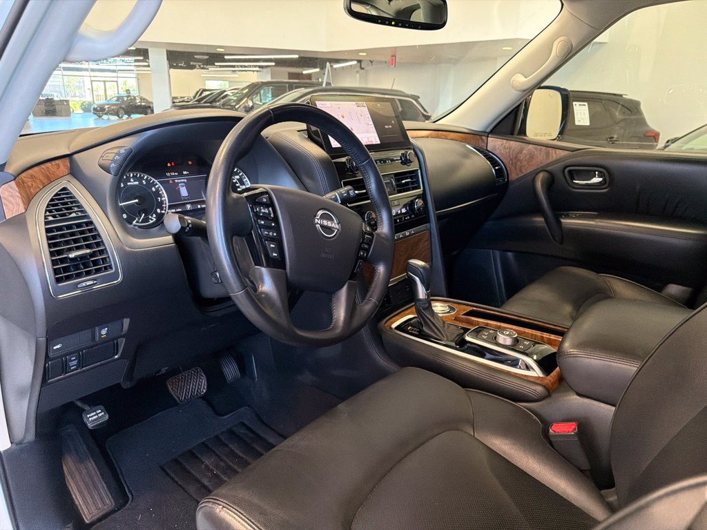 Photo 10 of this Nissan Armada