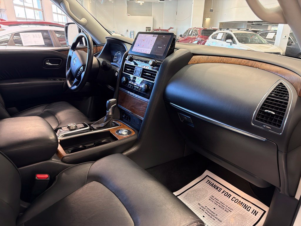 Photo 20 of this Nissan Armada