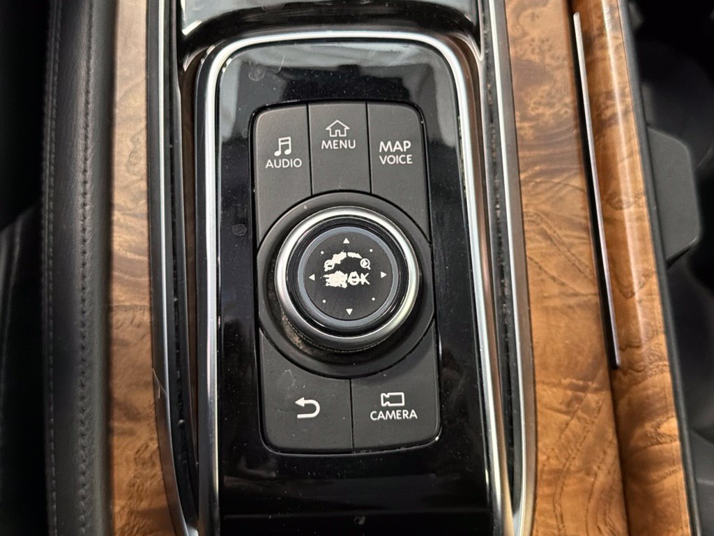 Photo 27 of this Nissan Armada