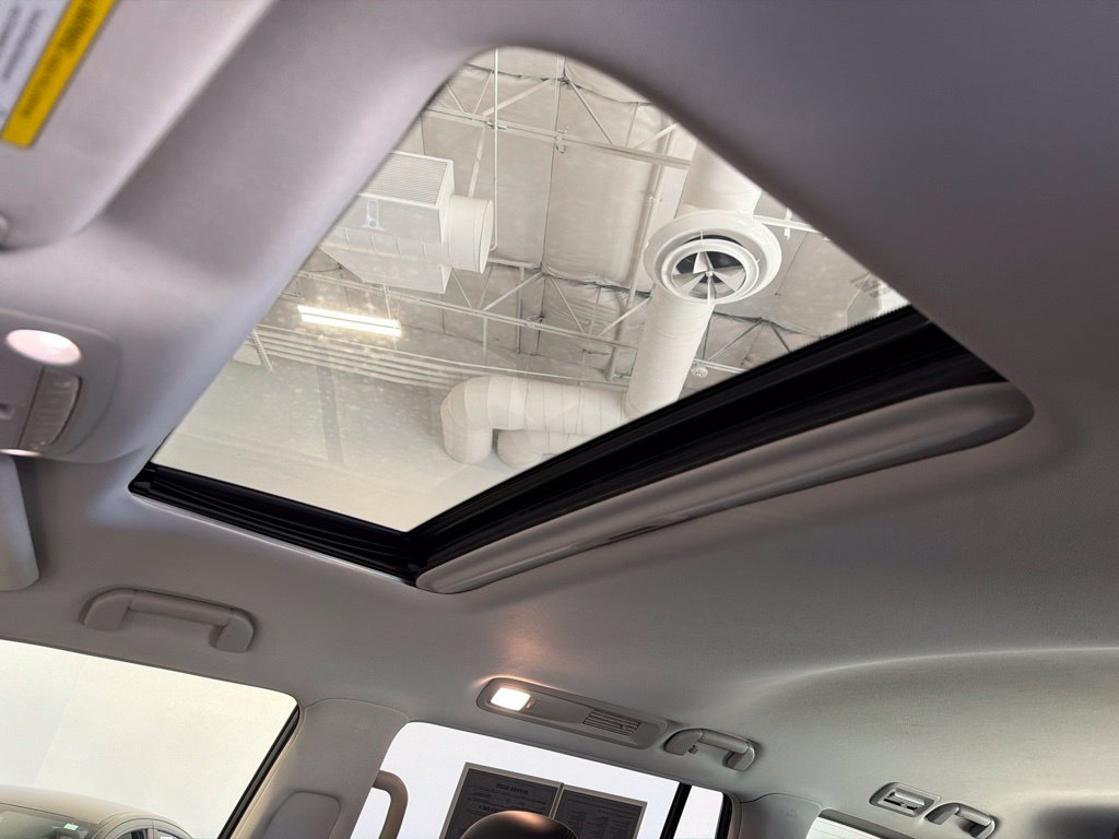 Photo 29 of this Nissan Armada