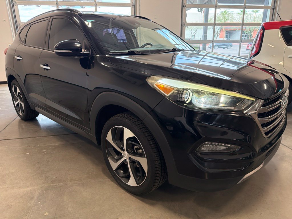 Photo 7 of this Hyundai Tucson
