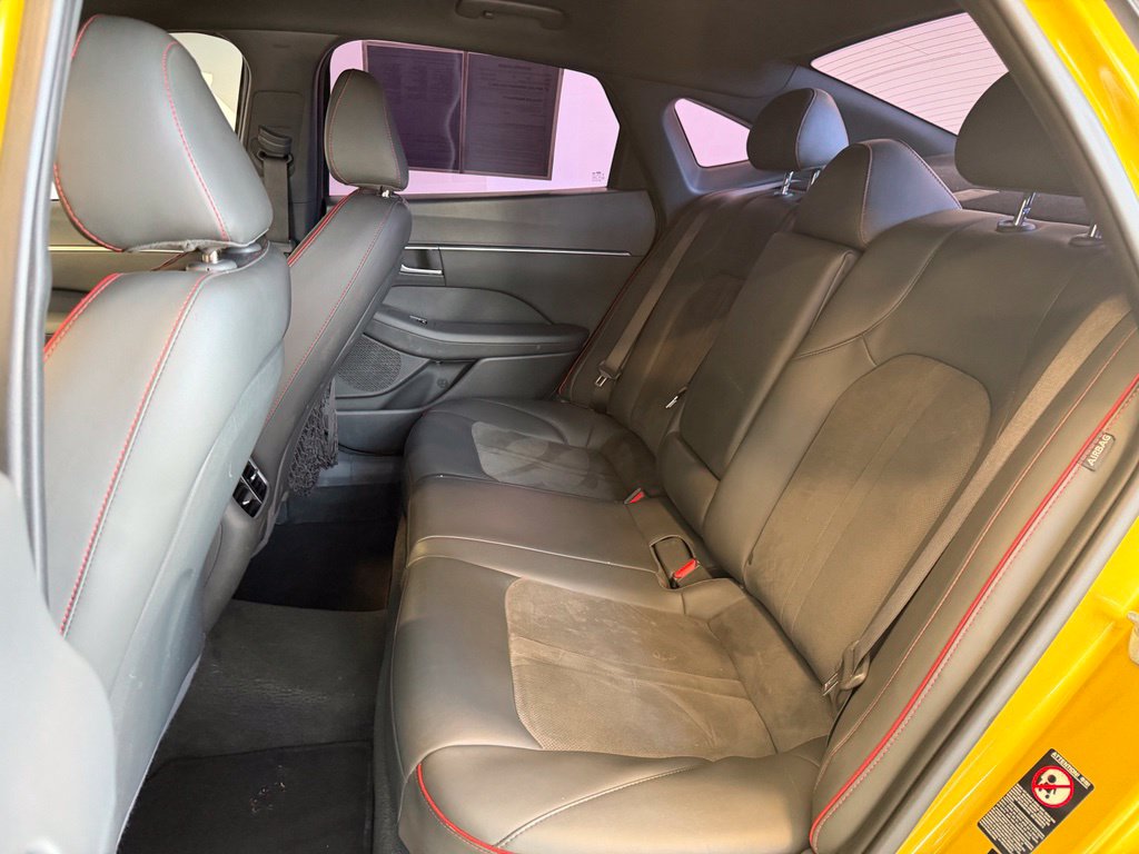 Photo 11 of this Hyundai Sonata