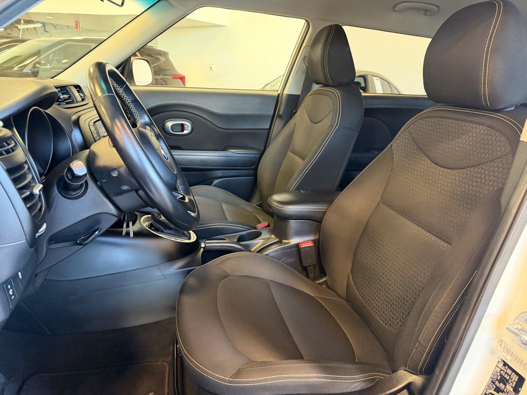 Photo 10 of this Kia Soul