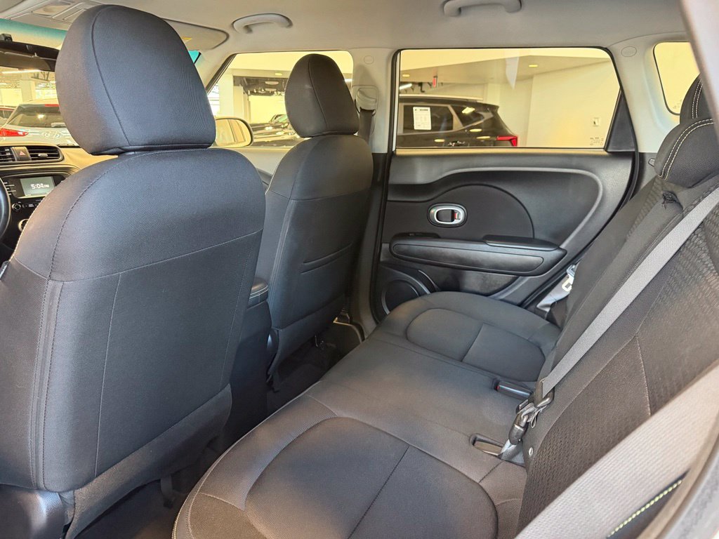 Photo 11 of this Kia Soul
