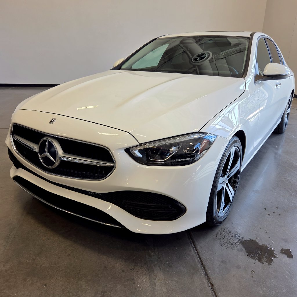 Photo 4 of this Mercedes-Benz C 300