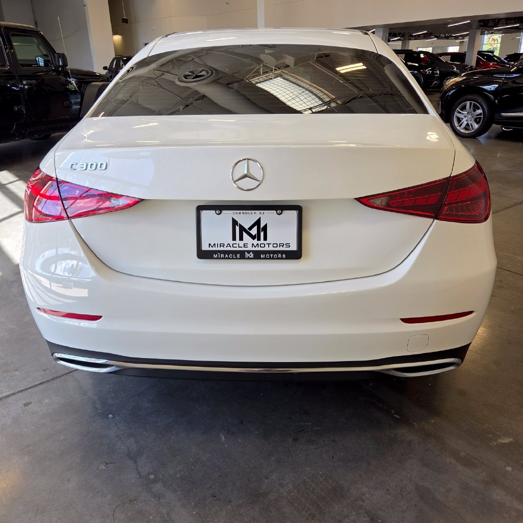 Photo 7 of this Mercedes-Benz C 300