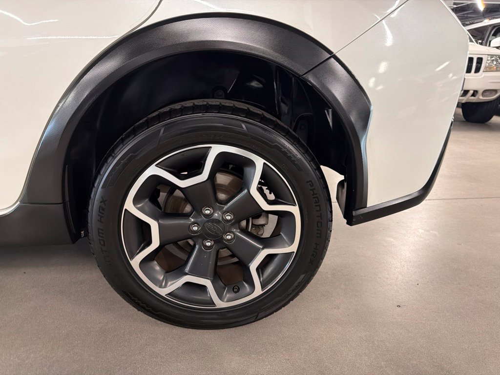 Photo 10 of this Subaru XV Crosstrek