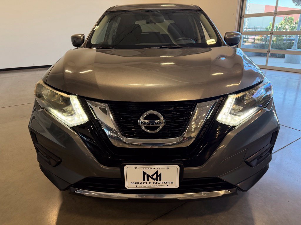 Photo 8 of this Nissan Rogue
