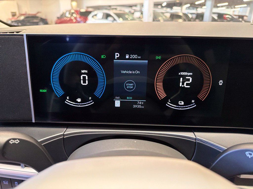 Photo 23 of this Hyundai Santa Fe Hybrid