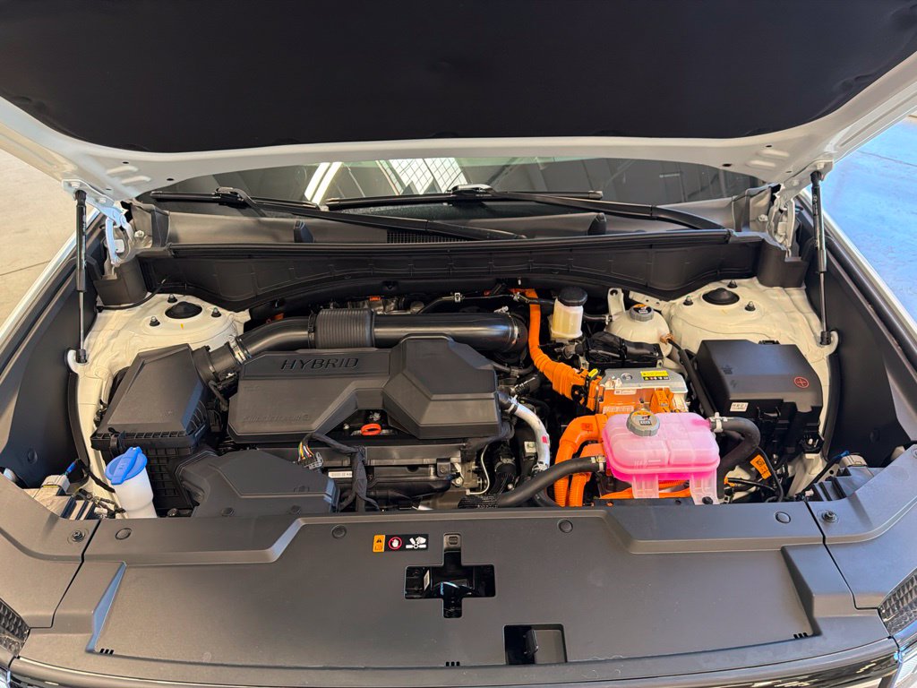 Photo 26 of this Hyundai Santa Fe Hybrid