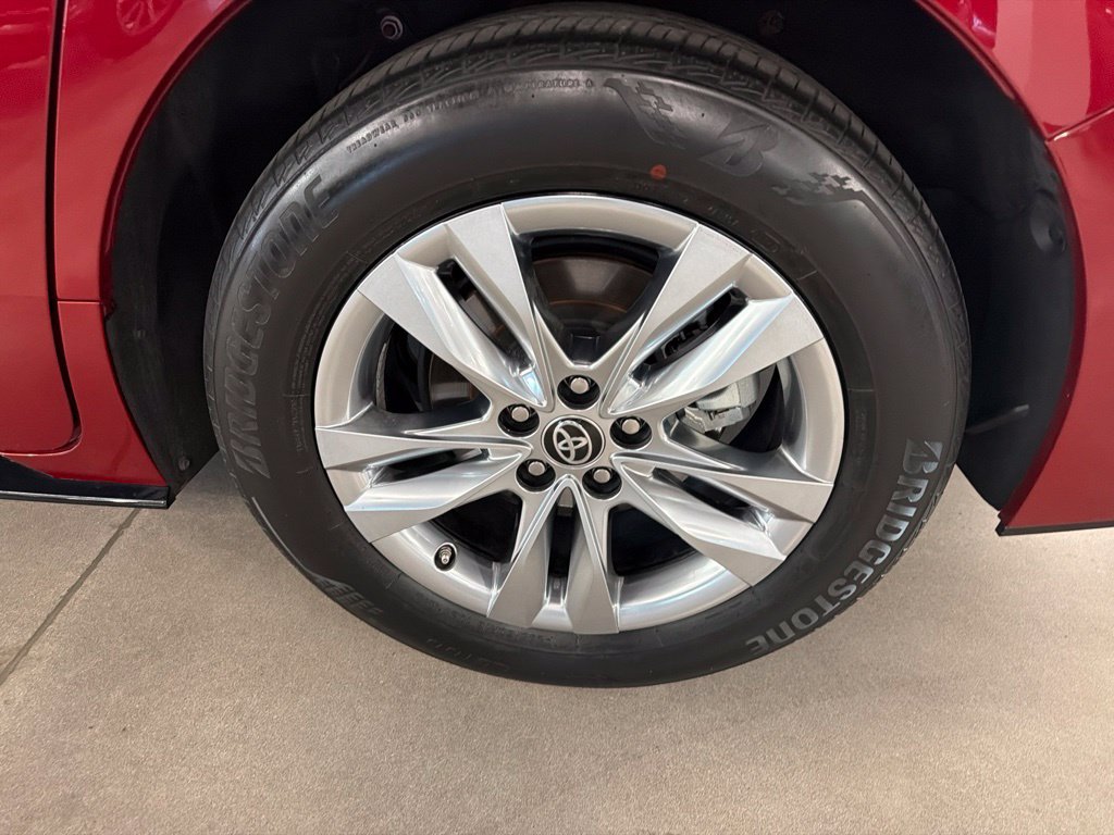 Photo 9 of this Toyota Sienna