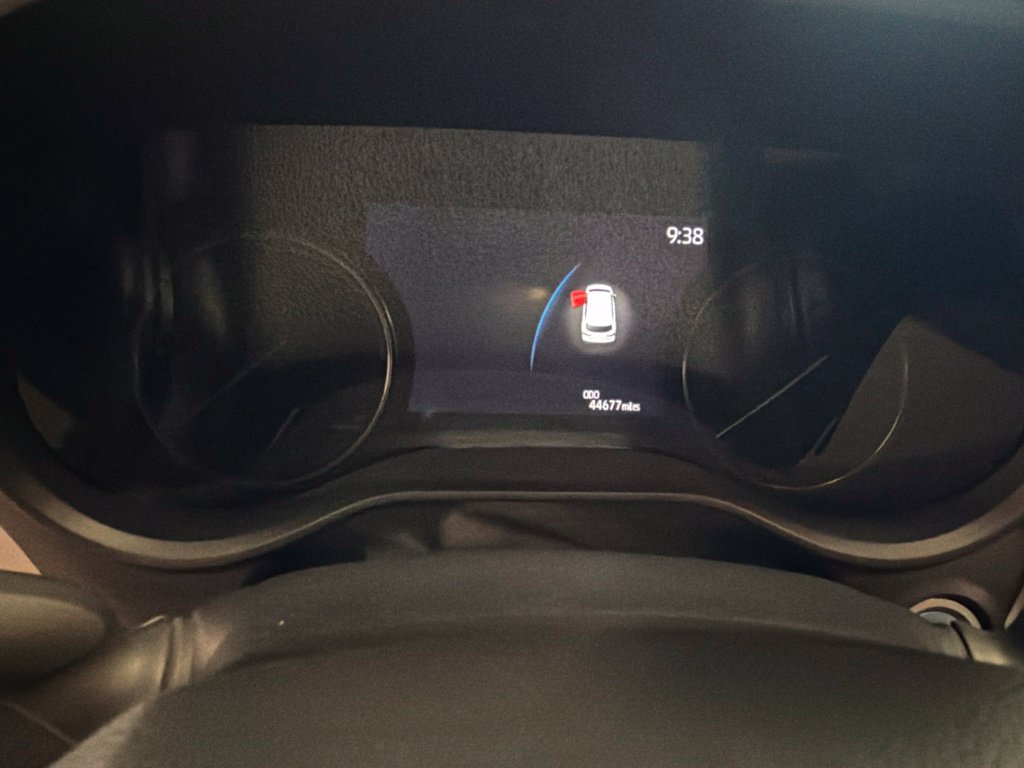 Photo 19 of this Toyota Sienna