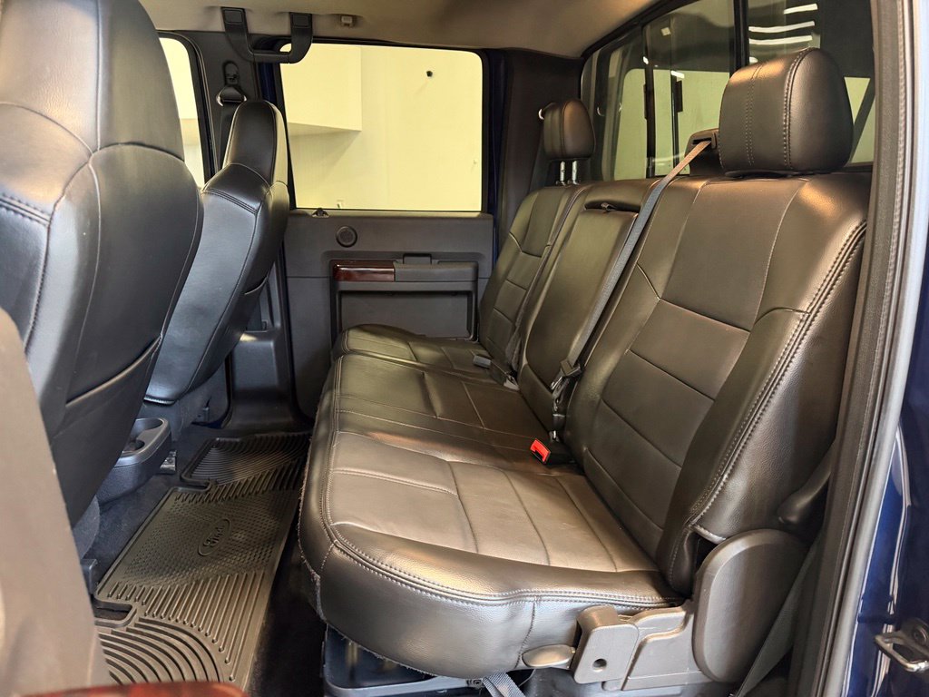 Photo 11 of this Ford Super Duty F-350 SRW