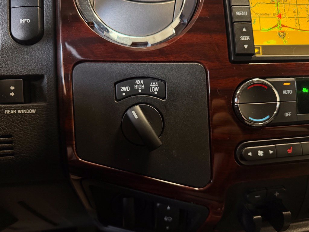 Photo 19 of this Ford Super Duty F-350 SRW