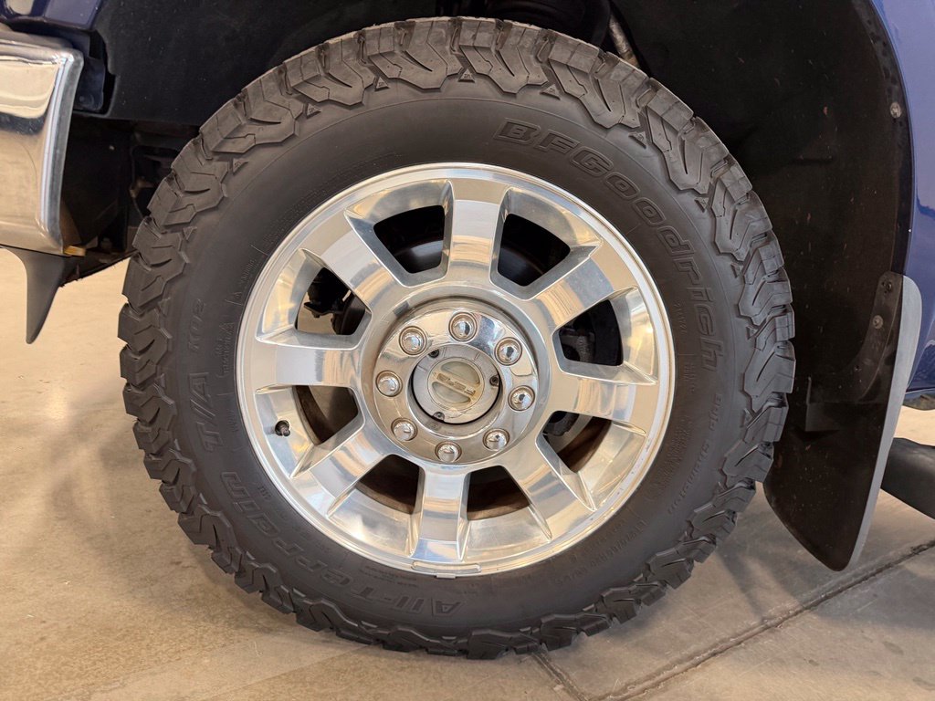 Photo 27 of this Ford Super Duty F-350 SRW