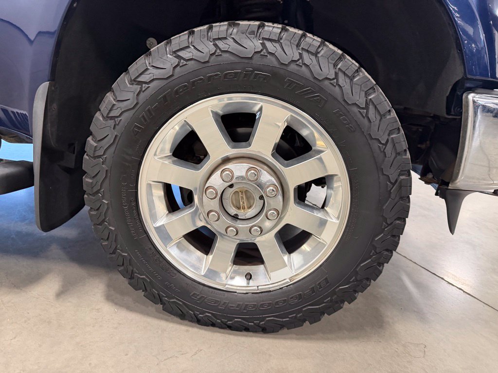 Photo 30 of this Ford Super Duty F-350 SRW