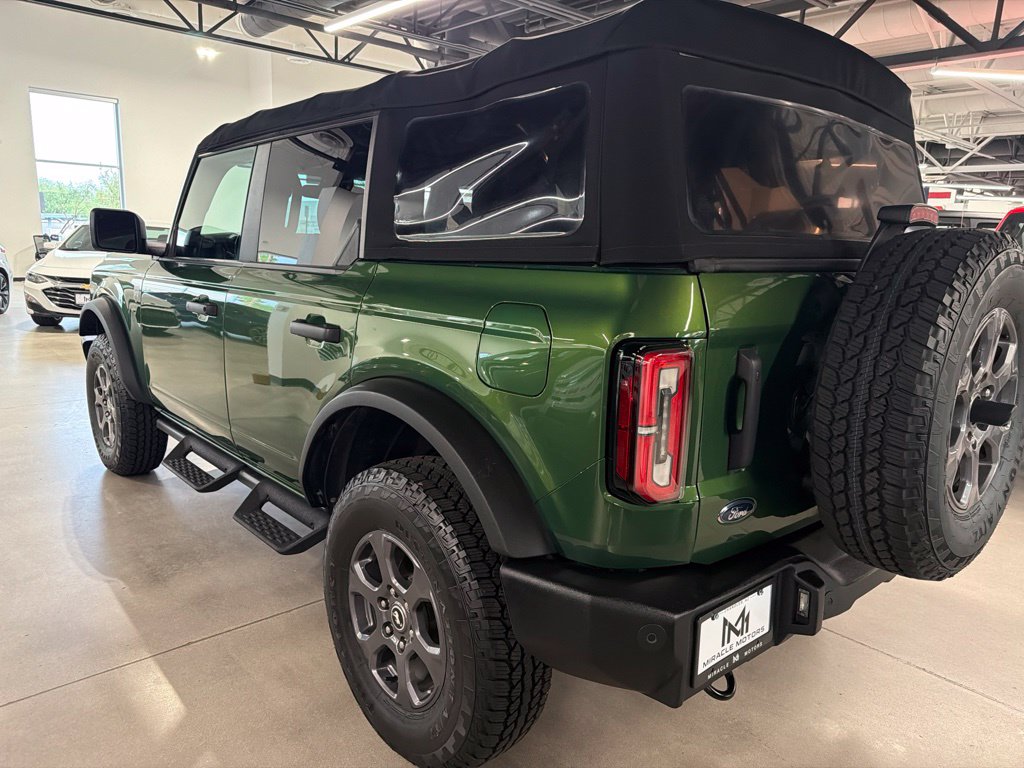 Photo 7 of this Ford Bronco