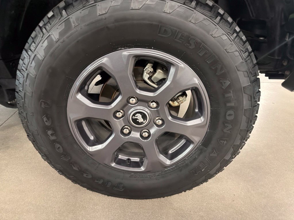 Photo 10 of this Ford Bronco