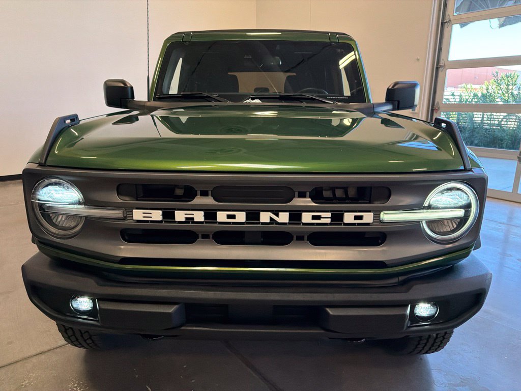 Photo 8 of this Ford Bronco