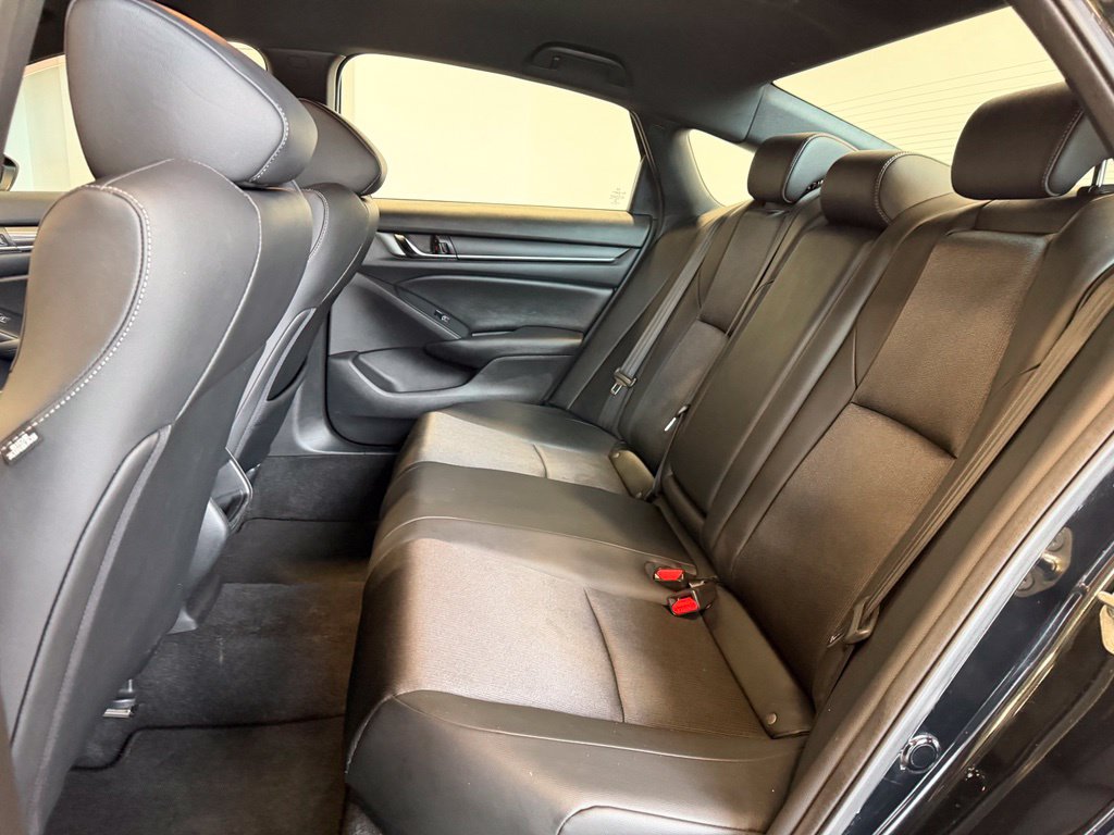 Photo 11 of this Honda Accord Sedan