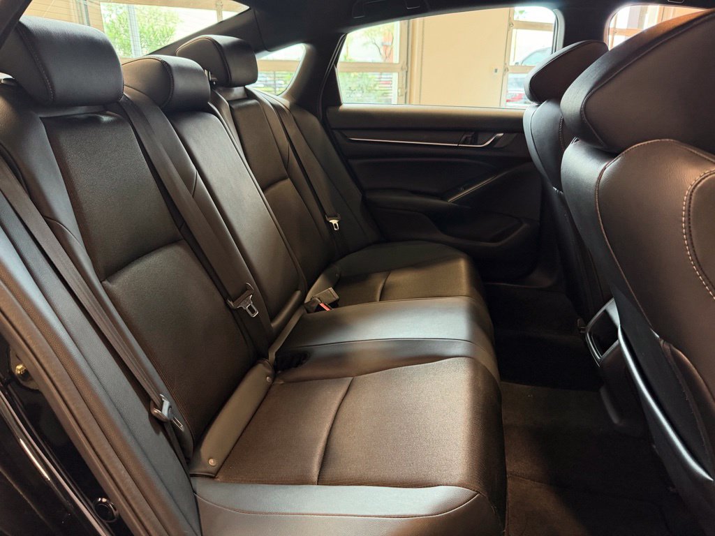 Photo 13 of this Honda Accord Sedan