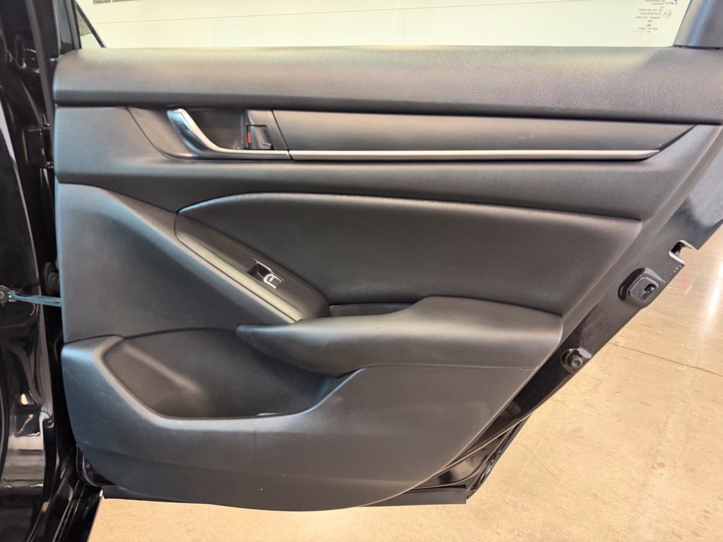 Photo 18 of this Honda Accord Sedan