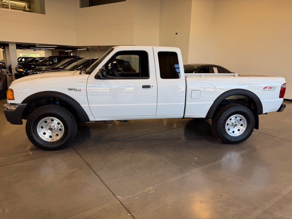 Photo 2 of this Ford Ranger