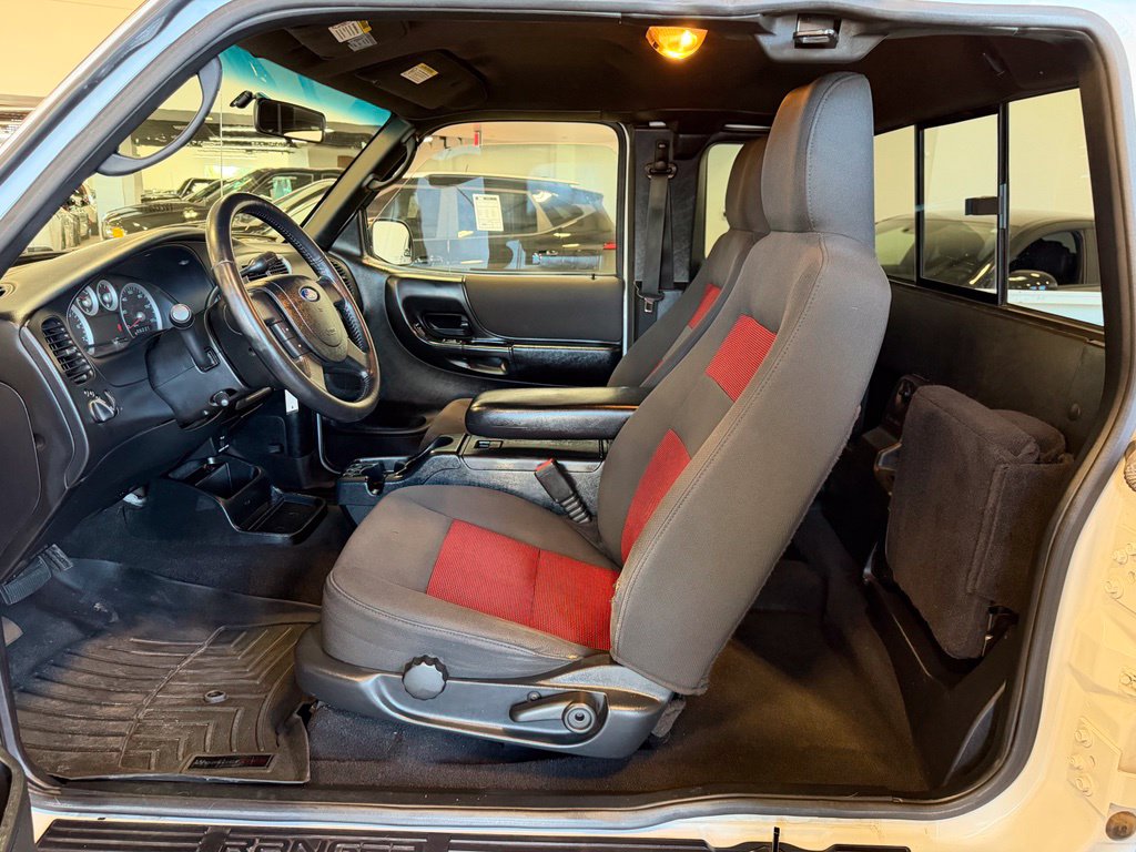 Photo 11 of this Ford Ranger