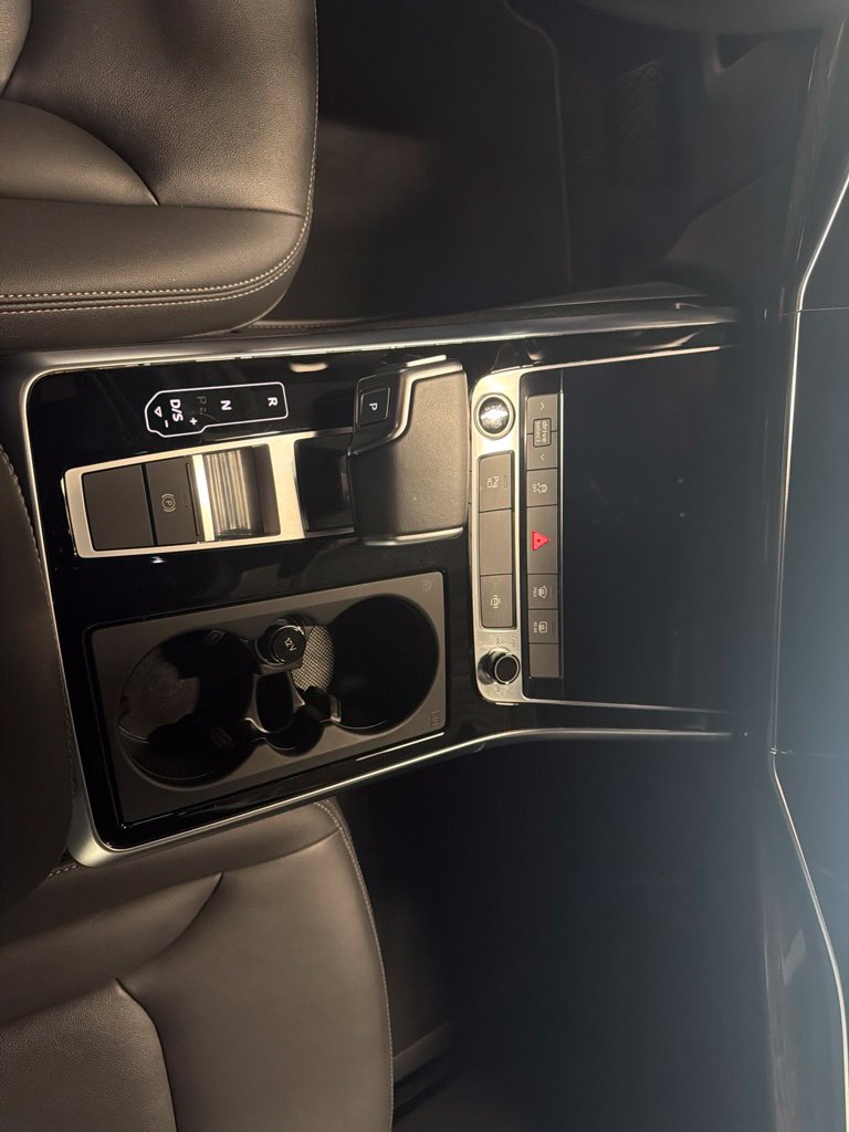 Photo 18 of this Audi Q7