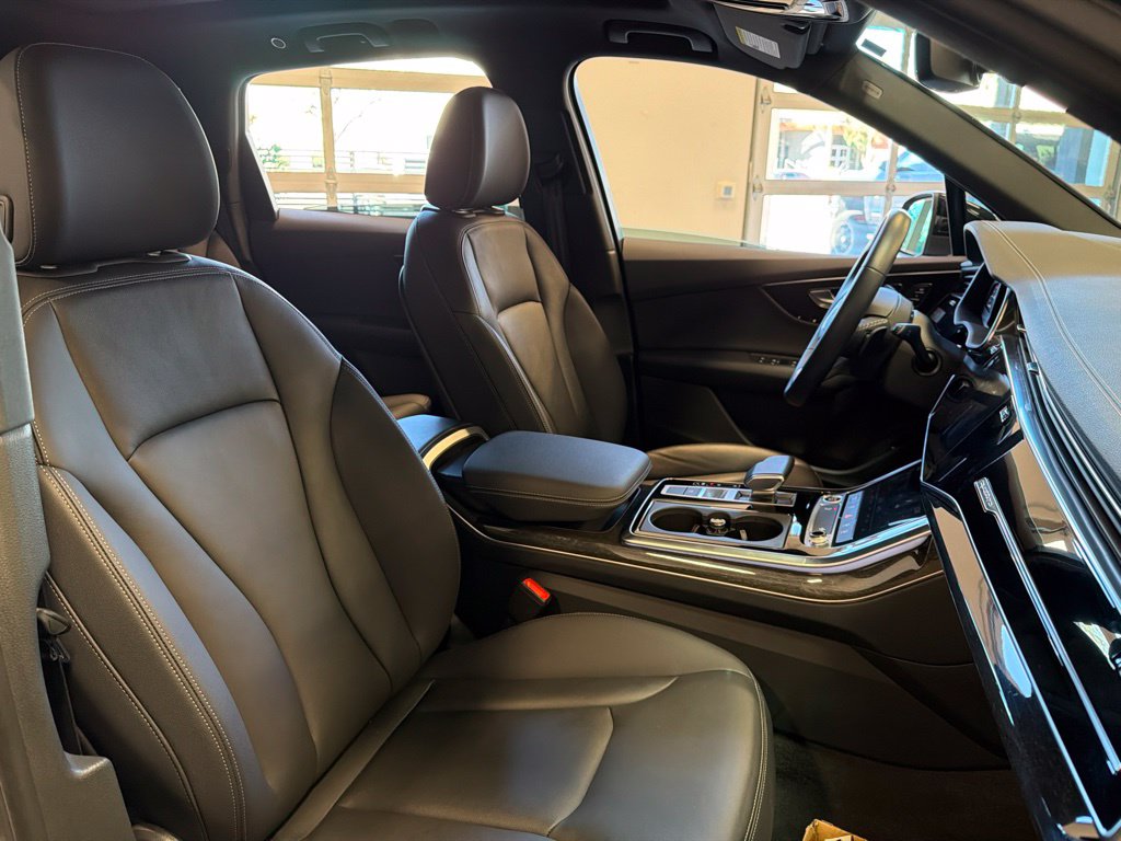 Photo 20 of this Audi Q7