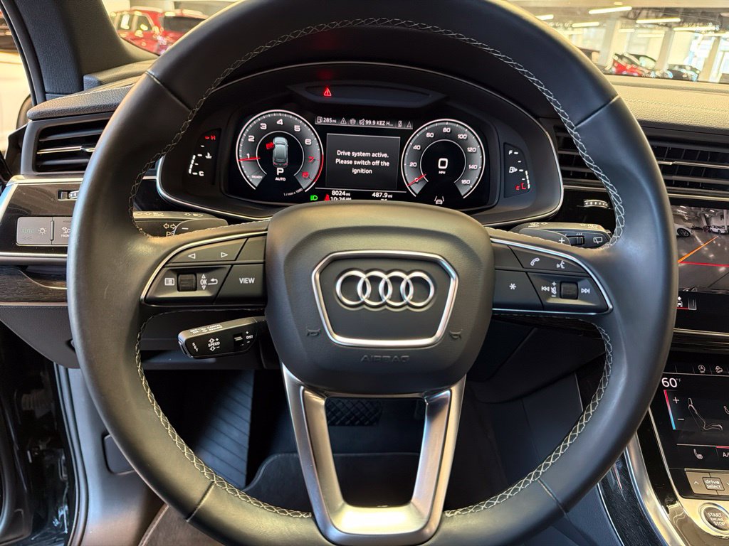 Photo 25 of this Audi Q7