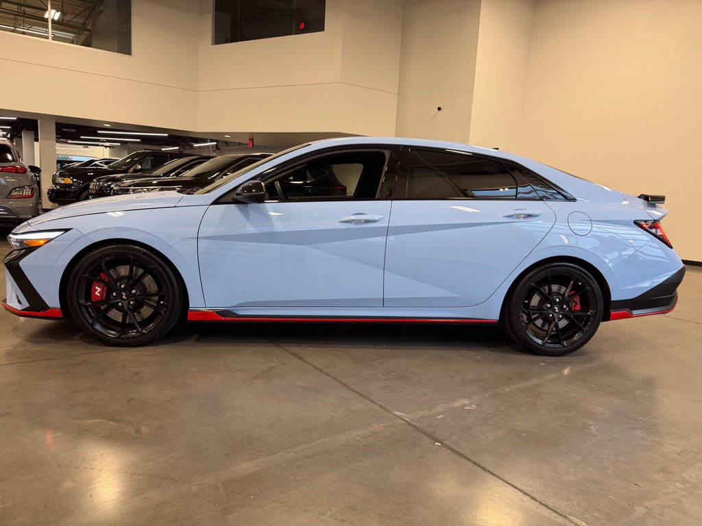 Photo 2 of this Hyundai Elantra N
