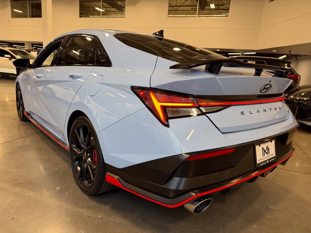 Photo 3 of this Hyundai Elantra N