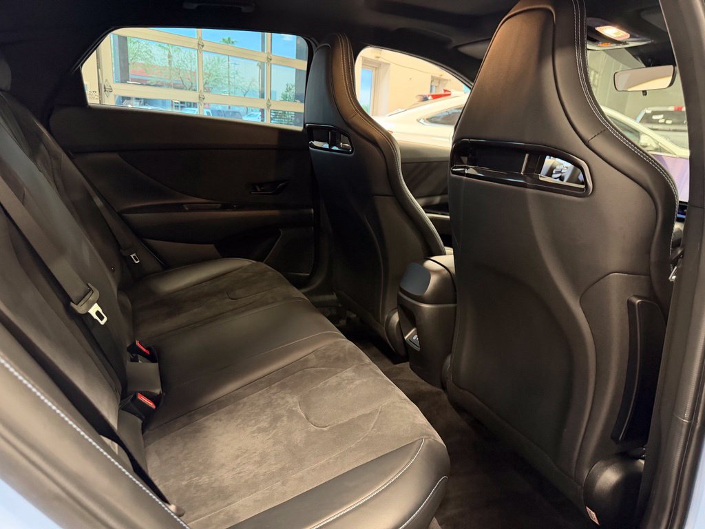 Photo 14 of this Hyundai Elantra N