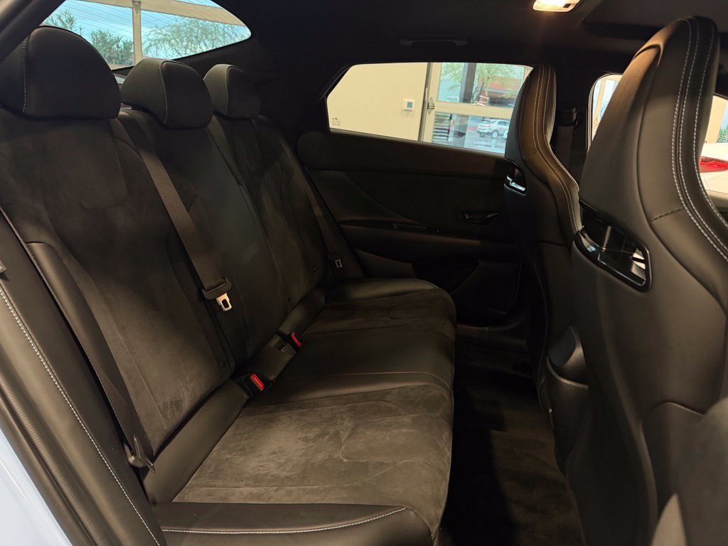 Photo 15 of this Hyundai Elantra N