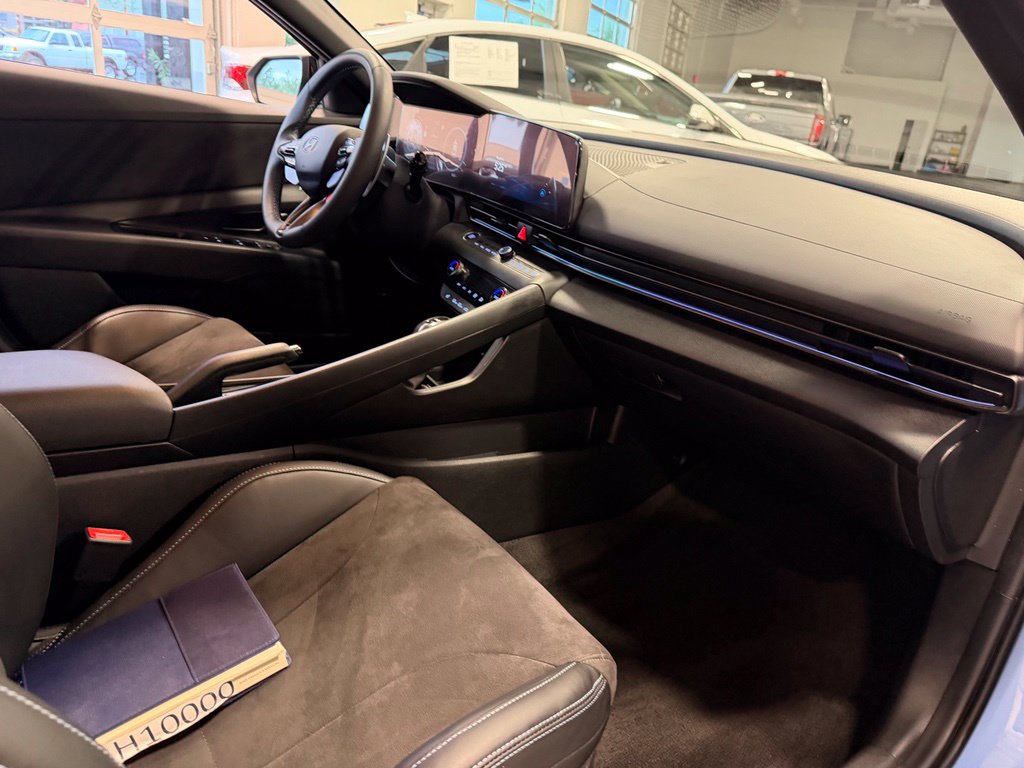 Photo 16 of this Hyundai Elantra N
