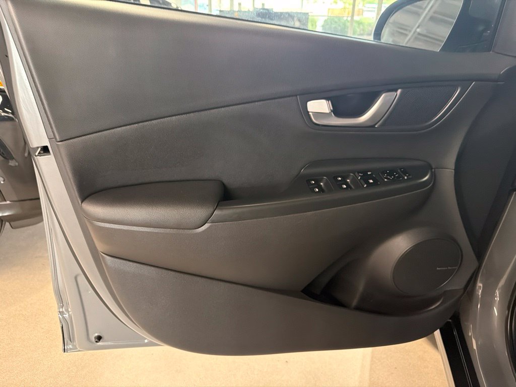 Photo 12 of this Hyundai Kona Electric