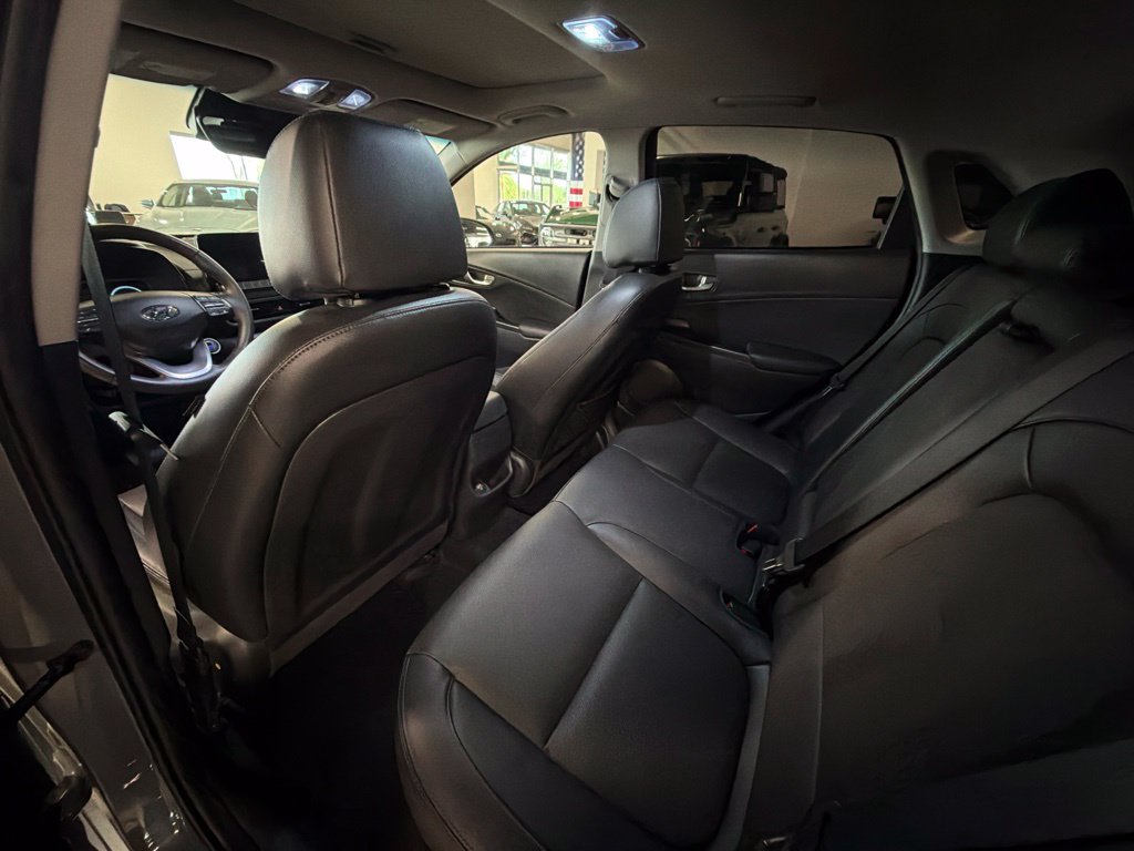 Photo 13 of this Hyundai Kona Electric