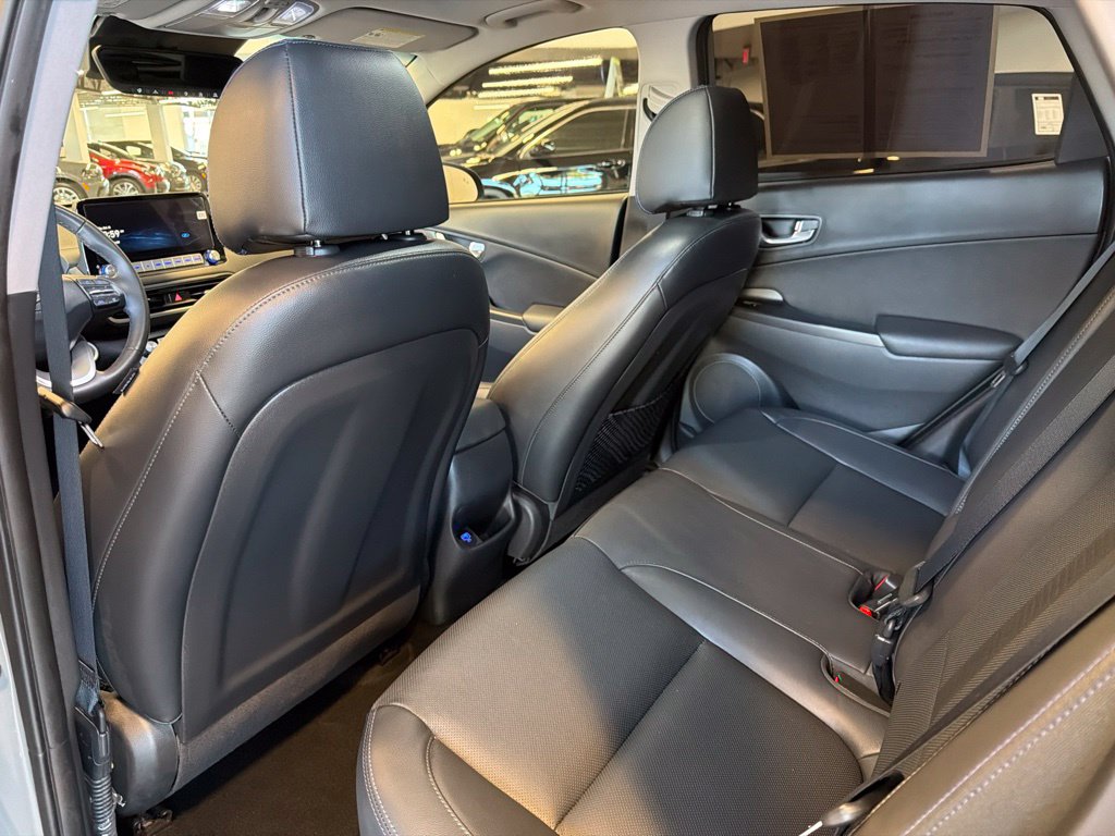 Photo 13 of this Hyundai Kona Electric