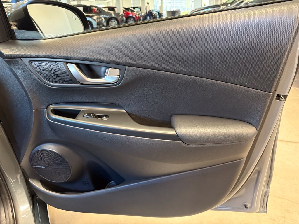 Photo 21 of this Hyundai Kona Electric